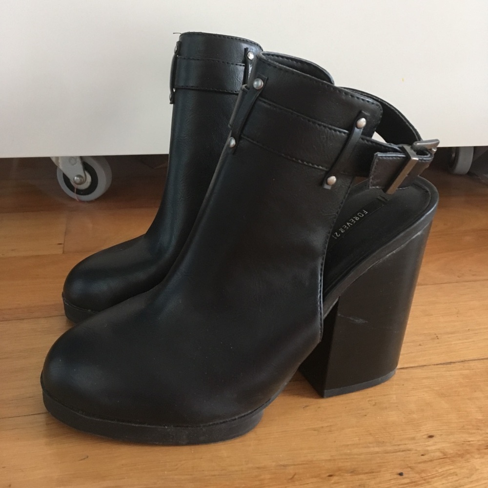 Cutest F21 cutout booties